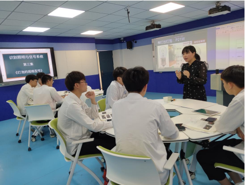 <a href=http://www.555edu.net/school-480/ target=_blank class=infotextkey>ְҵרѧУ</a>չʦ רҵɳ